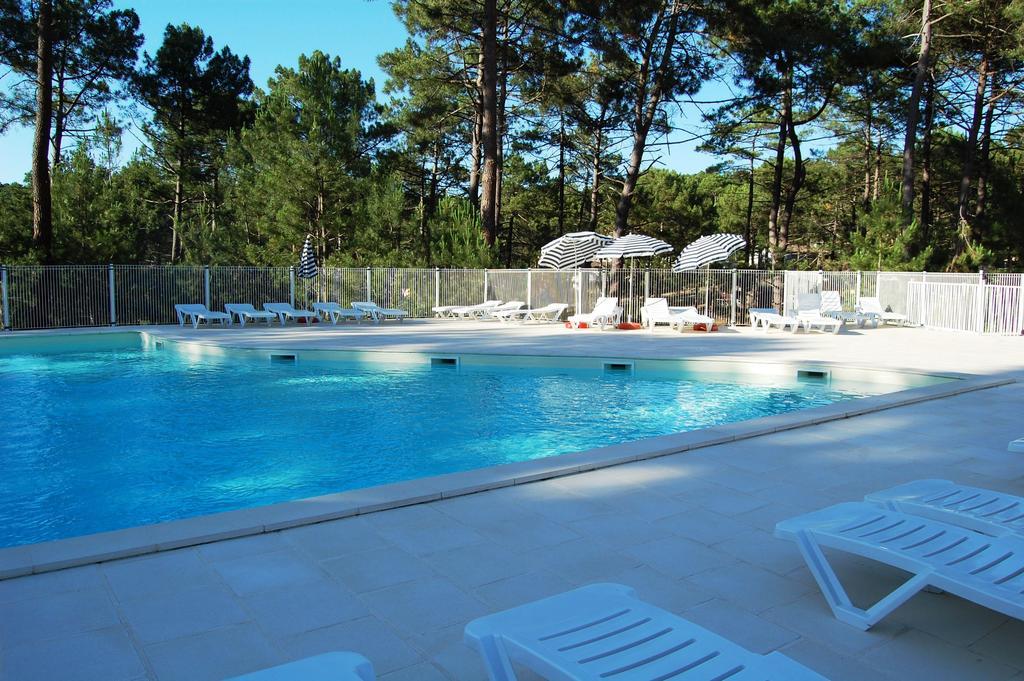Vtf Les Oyats Sylvadoures Hotel Мойбисон Екстериор снимка